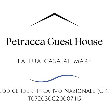 Petracca Guest House Монополі Екстер'єр фото