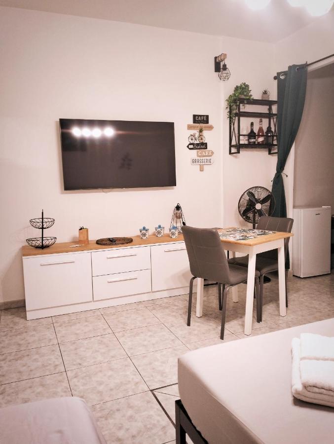 Petracca Guest House Монополі Екстер'єр фото